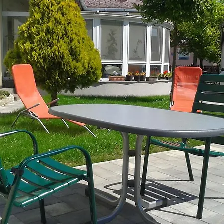 Elisabeth Apartment