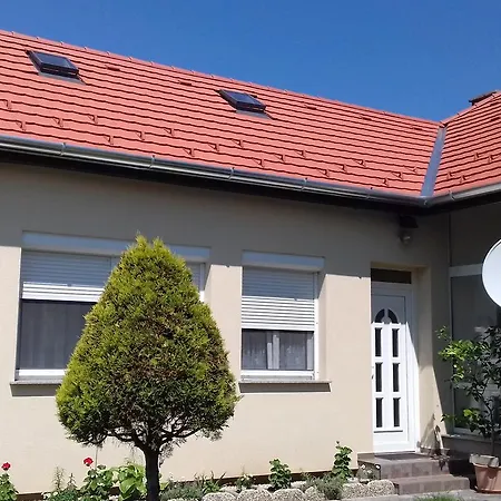 Elisabeth Apartment *